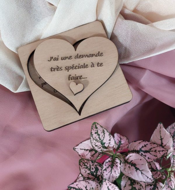 Cœur en bois mystère